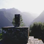Valley Cruzinhas House With Fireplace & Bbq Santana (Madeira)