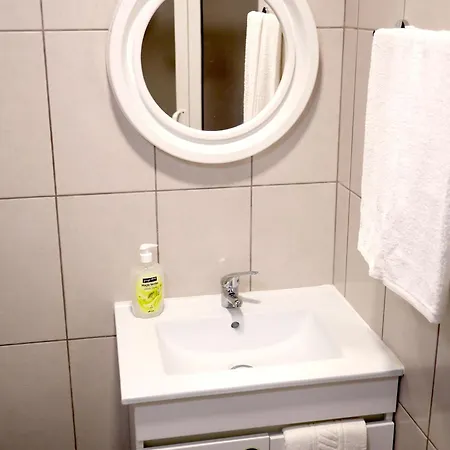 Valley Cruzinhas House With Fireplace & Bbq Santana (Madeira)