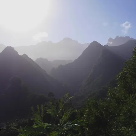 Valley Cruzinhas House With Fireplace & Bbq Santana (Madeira)