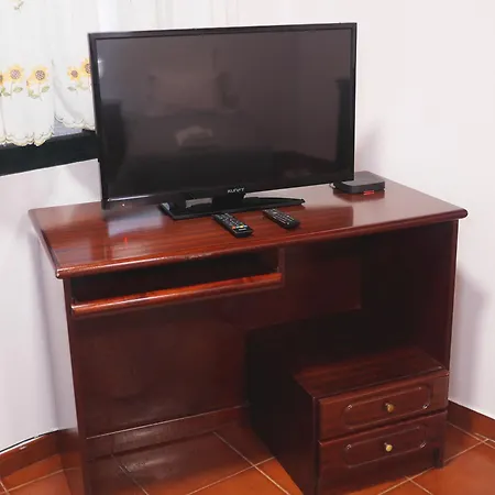 Valley Cruzinhas House With Fireplace & Bbq Appartement Santana (Madeira)