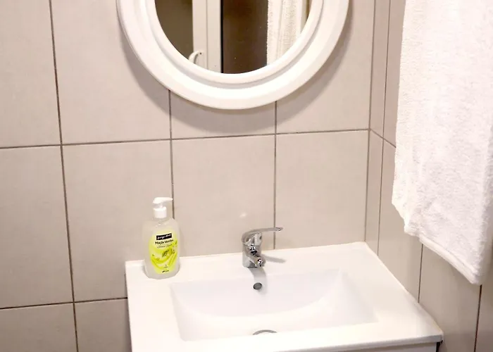 Valley Cruzinhas House With Fireplace & Bbq Santana (Madeira)