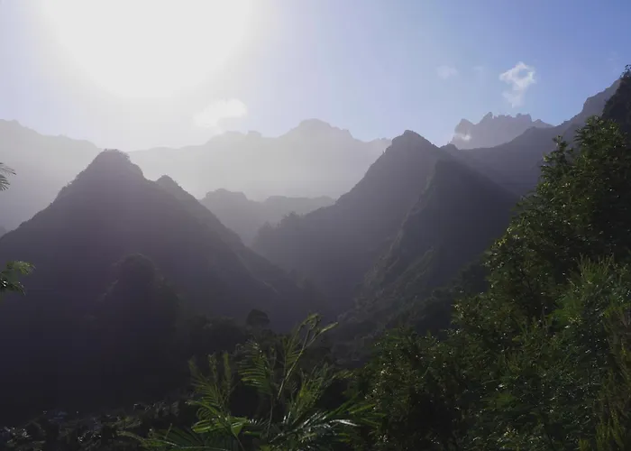Valley Cruzinhas House With Fireplace & Bbq Santana (Madeira)