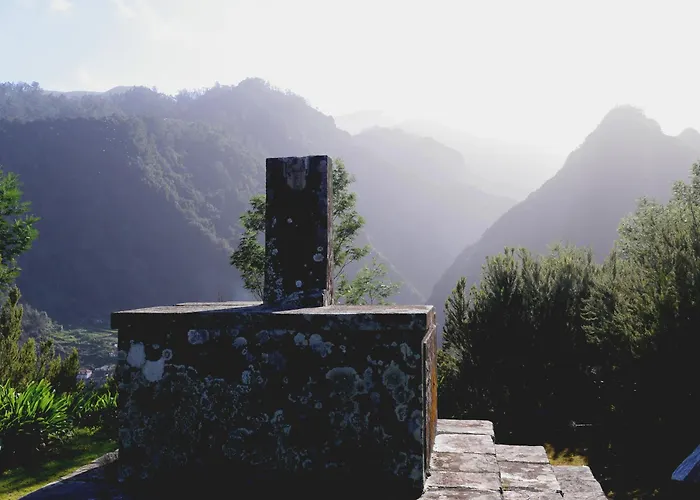 Valley Cruzinhas House With Fireplace & Bbq 桑塔纳