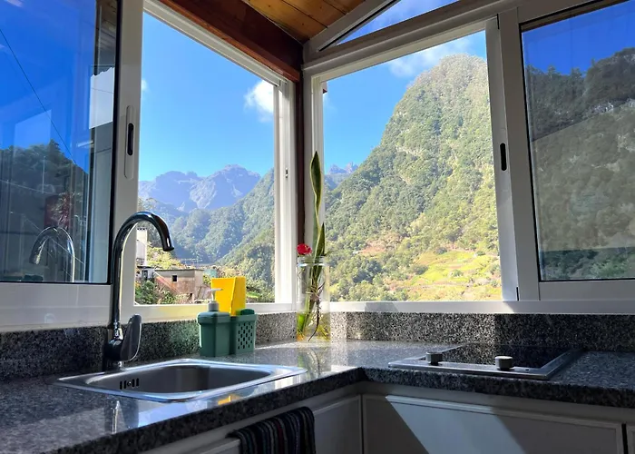 Valley Cruzinhas House With Fireplace & Bbq Apartmán